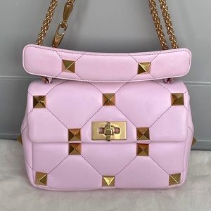 Valentino Garavani Roman Stud Medium Quilted Chain Shoulder Bag